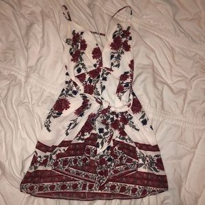 SHOWPO ✧･ﾟFLORAL ROMPER